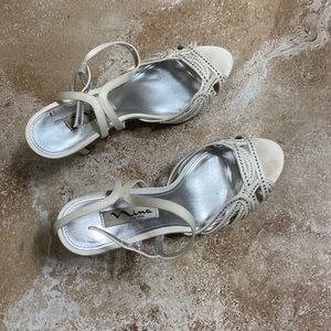 Nina bridal shoes Size 6.5M